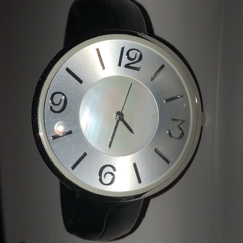 Mother of Pearl Look Classic Black Cuff Watch New Battery Wristwatch